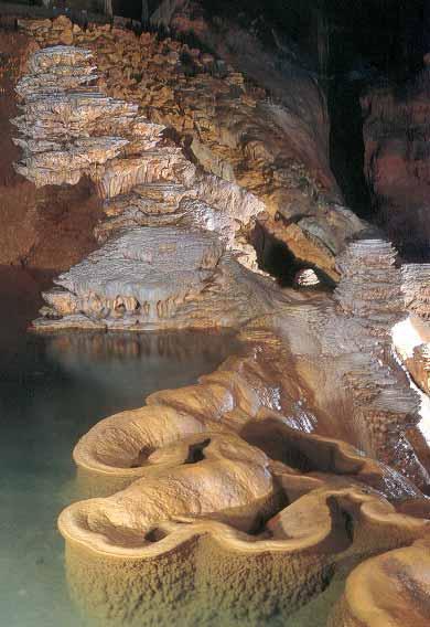  Location de vacances Gourdon